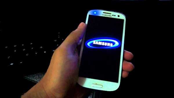 Galaxy S6 عالق في شاشة التمهيد