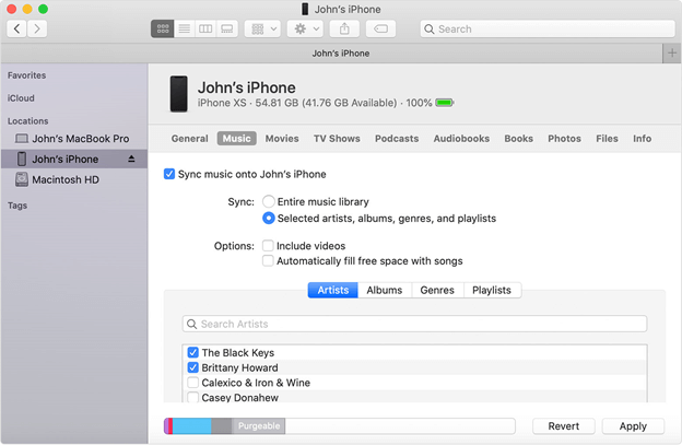 انقل جهات اتصال iPhone إلى Mac باستخدام Finder