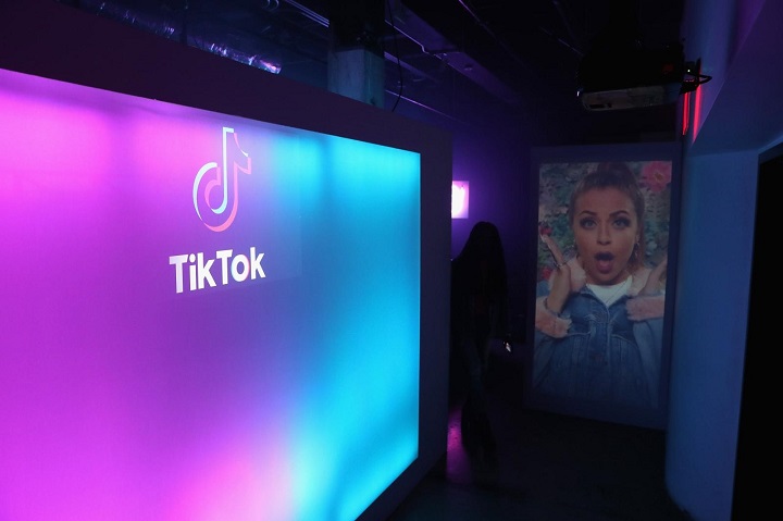 مقاطع الفيديو على Tiktok